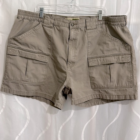 Cabela's Other - Cabela’s Outdoors, Tan, Elastic Waist Shorts, Size 46